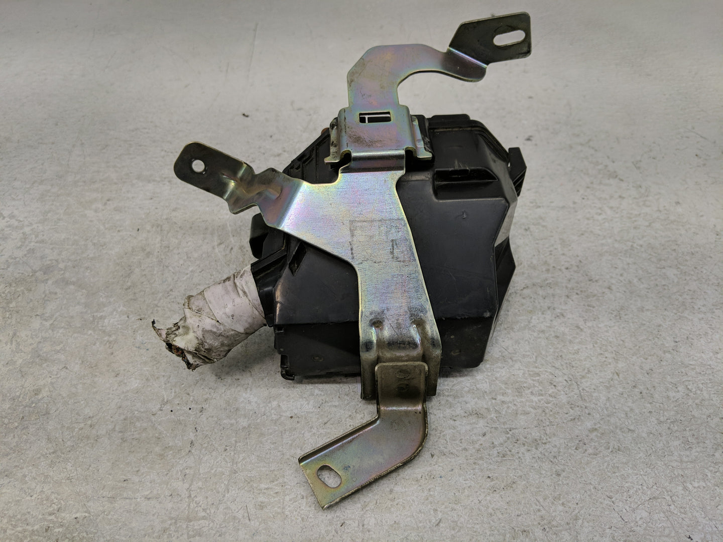 2014-2019 Infiniti Q50 Fusebox Fuse Box Panel Relay Module Fits Fits 2014 2015 2016 2017 2018 2019 2020 OEM Used Auto Parts 