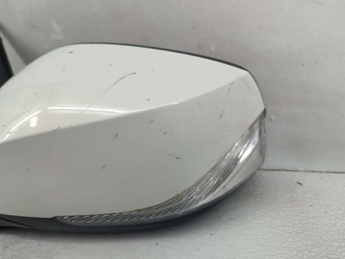 2014-2020 Infiniti Q50 Driver Side View Mirror - Left Door Mirror OEM Used - Oemusedautoparts1.com