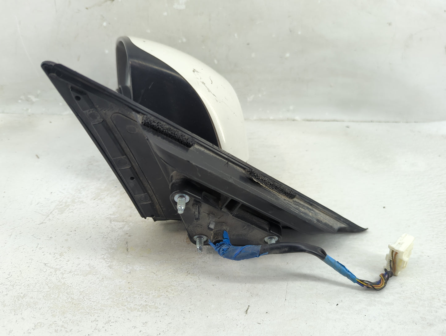 2014-2020 Infiniti Q50 Driver Side View Mirror - Left Door Mirror OEM Used - Oemusedautoparts1.com