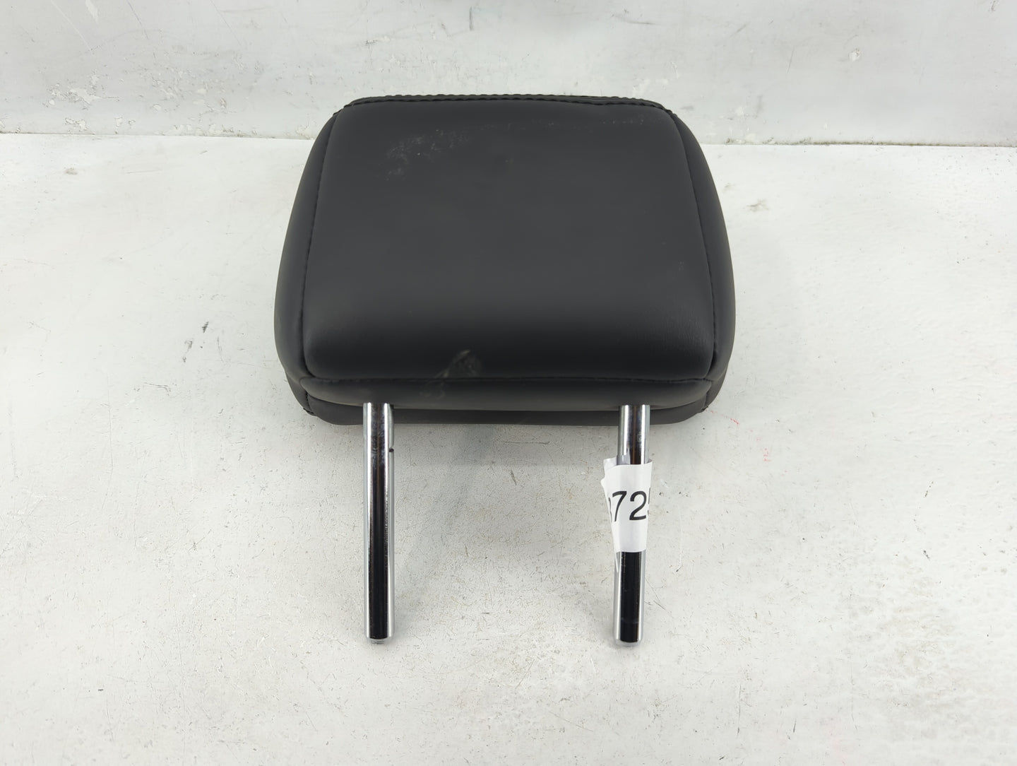2015 Infiniti Q50 Headrest Head Rest Rear Center Seat Fits OEM Used Auto Parts - Oemusedautoparts1.com
