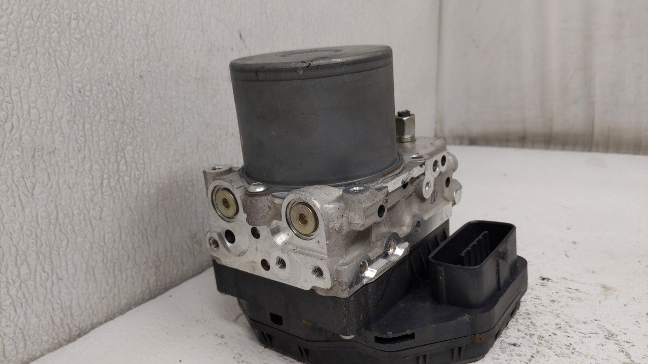 2014-2015 Infiniti Q50 ABS Pump Control Module Replacement Fits Fits 2014 2015 OEM Used Auto Parts - Oemusedautoparts1.com