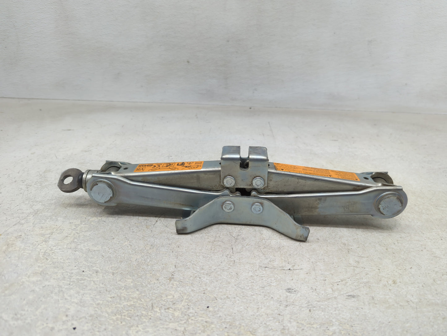 2015 Infiniti Q50 Spare Scissor Car Jack - Oemusedautoparts1.com