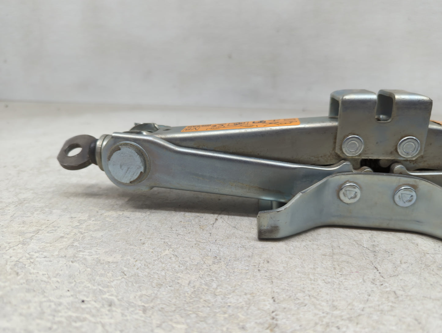 2015 Infiniti Q50 Spare Scissor Car Jack - Oemusedautoparts1.com