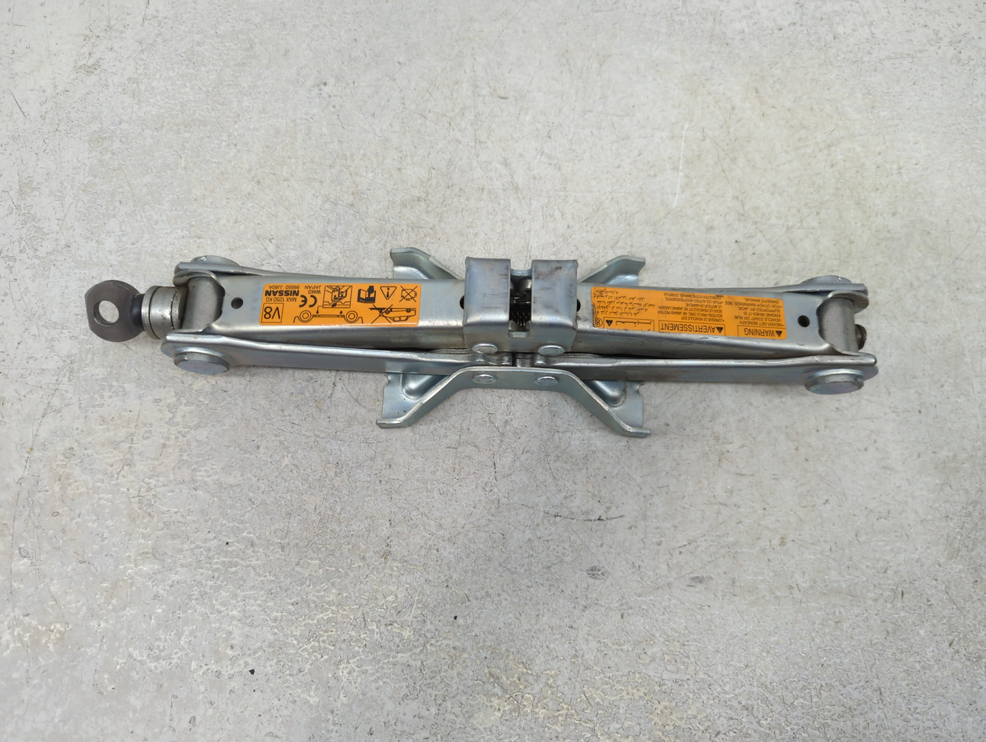 2015 Infiniti Q50 Spare Scissor Car Jack - Oemusedautoparts1.com