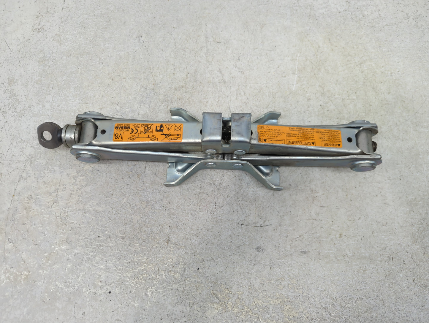 2015 Infiniti Q50 Spare Scissor Car Jack - Oemusedautoparts1.com