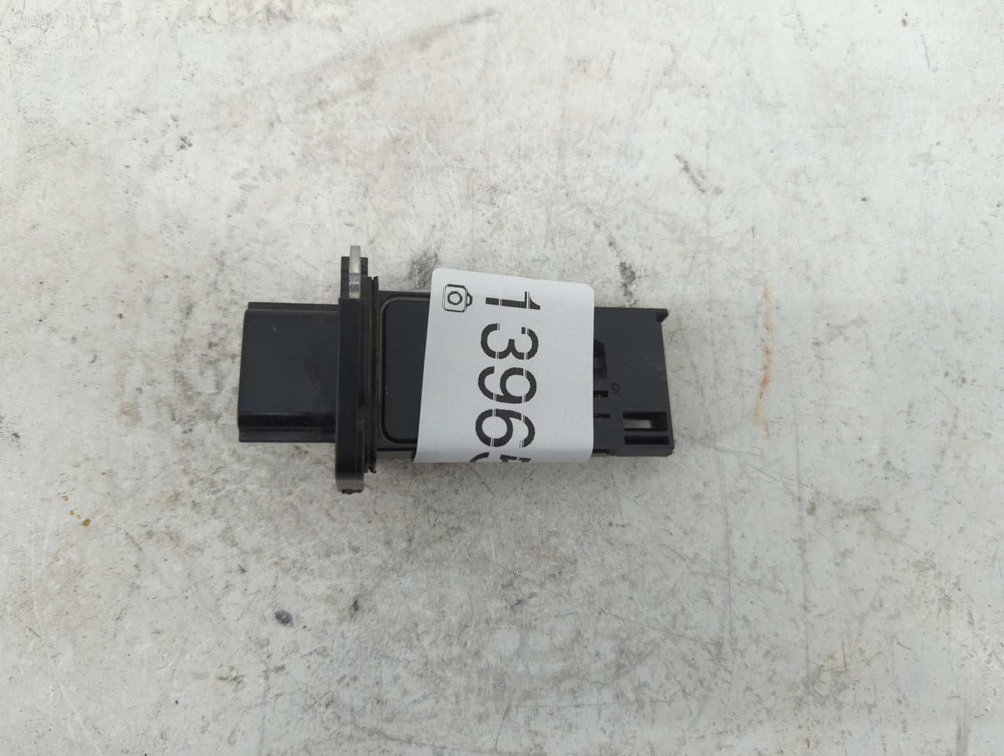 2014-2015 Infiniti Q50 Mass Air Flow Meter Maf - Oemusedautoparts1.com