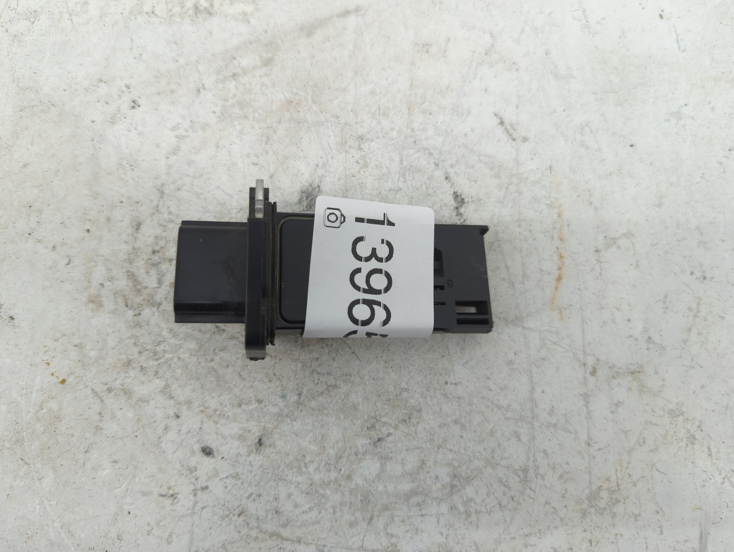 2014-2015 Infiniti Q50 Mass Air Flow Meter Maf - Oemusedautoparts1.com