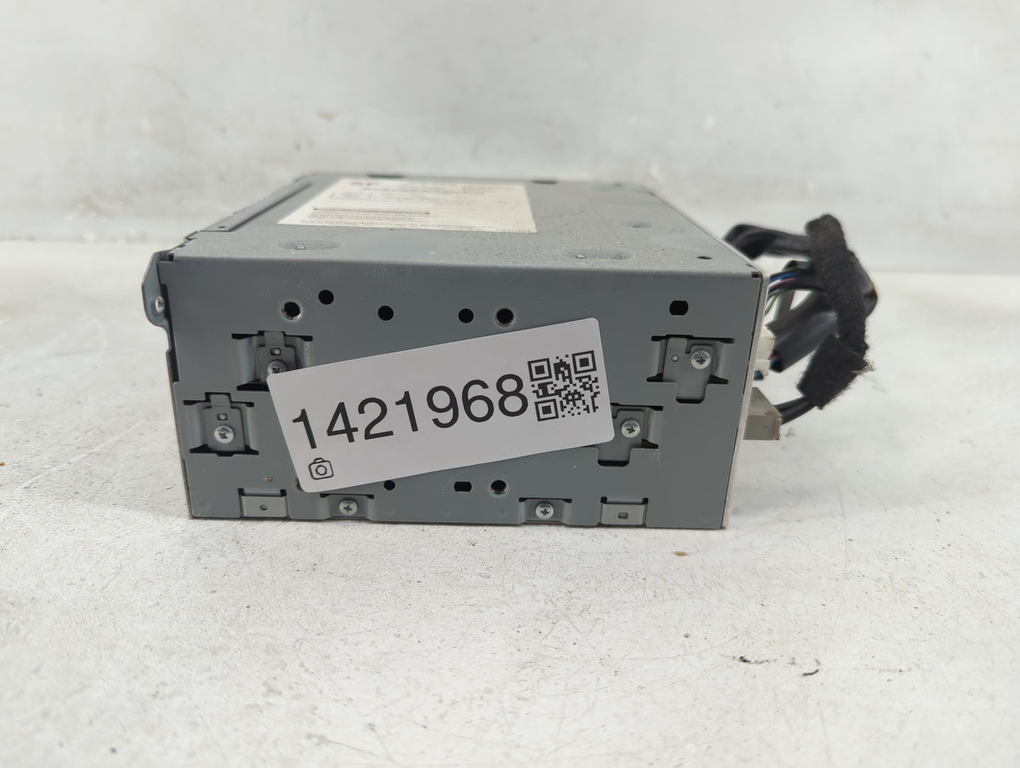 2014-2015 Infiniti Q50 Radio AM FM Cd Player Receiver Replacement P/N:28330-4HB3A Fits Fits 2014 2015 OEM Used Auto Parts - 