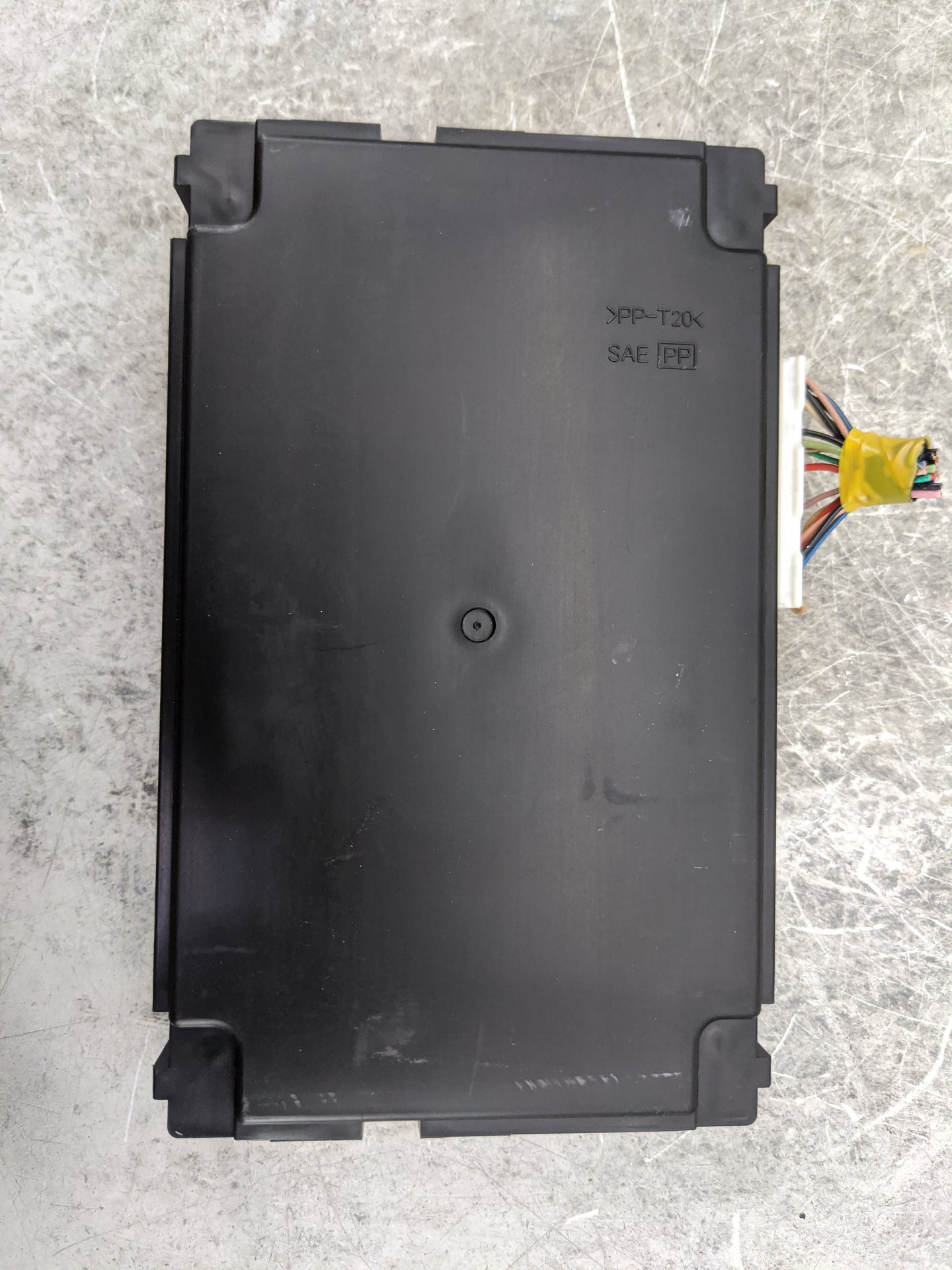 2015-2015 Infiniti Q50 Body Control Module Bcm 277604gf0d|277604gf0d-a - Oemusedautoparts1.com
