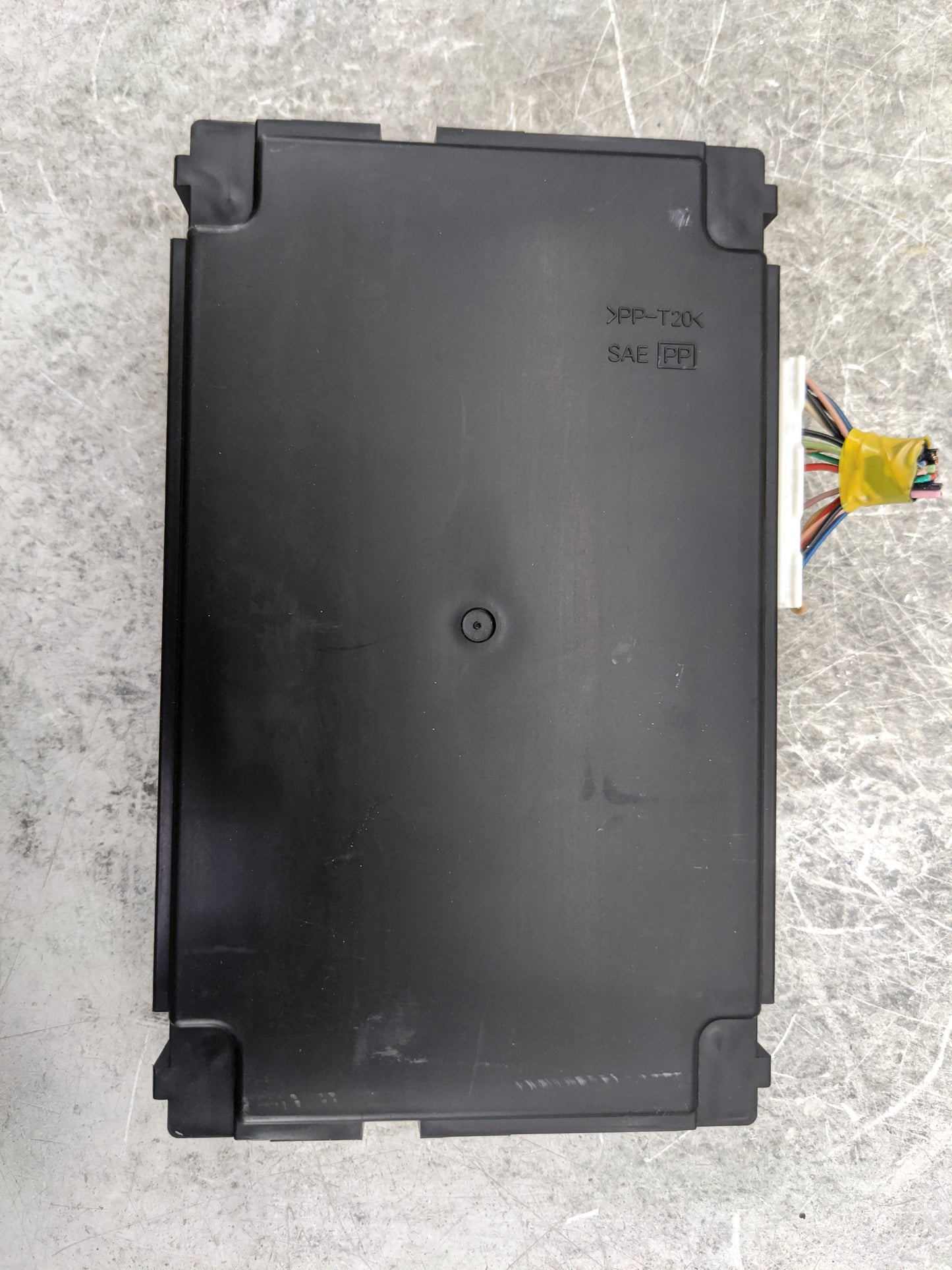 2015-2015 Infiniti Q50 Body Control Module Bcm 277604gf0d|277604gf0d-a - Oemusedautoparts1.com