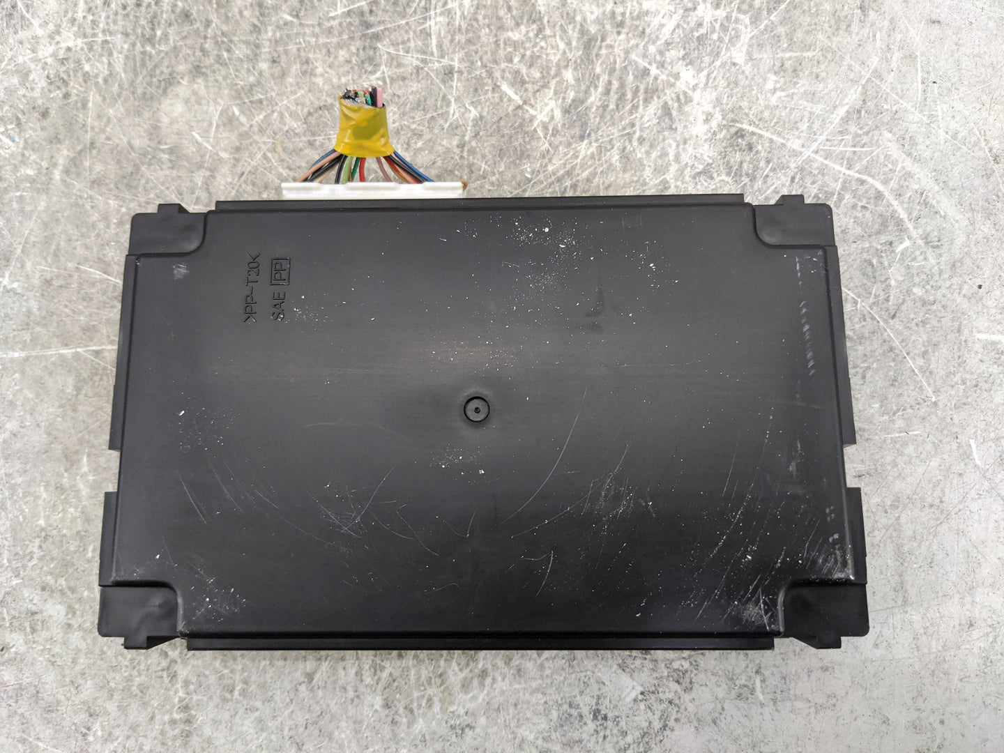 2015-2015 Infiniti Q50 Body Control Module Bcm 277604gf0d|277604gf0d-a - Oemusedautoparts1.com