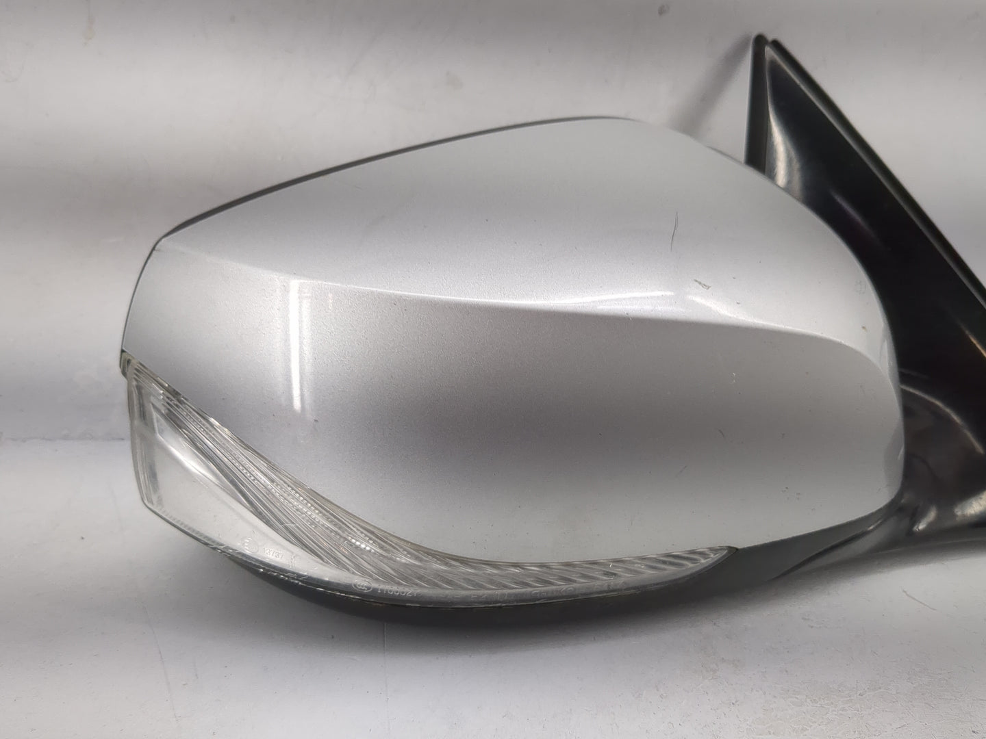 2014-2020 Infiniti Q50 Passenger Side View Mirror - Right Door Mirror OEM Used - Oemusedautoparts1.com