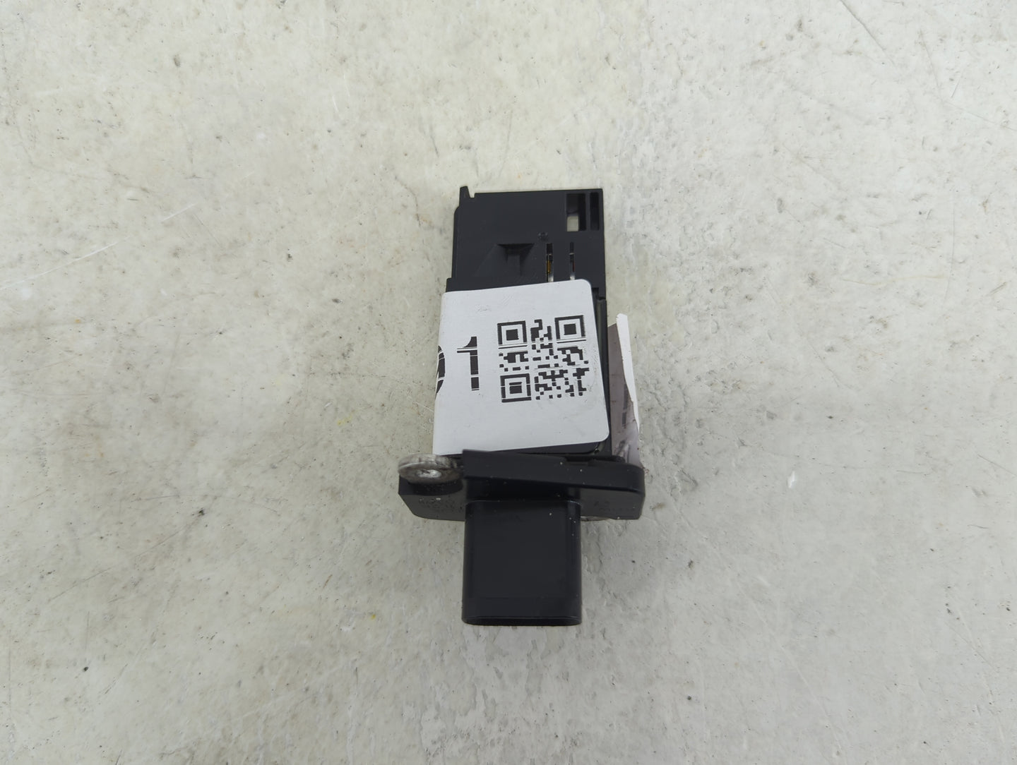 2015 Infiniti Q50 Mass Air Flow Meter Maf 1494291 - Oemusedautoparts1.com