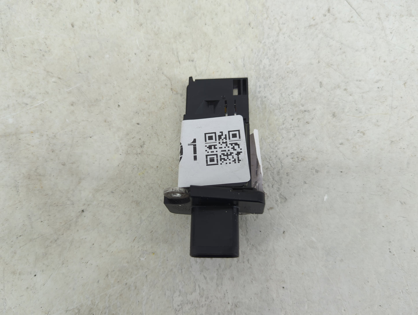 2015 Infiniti Q50 Mass Air Flow Meter Maf 1494291 - Oemusedautoparts1.com