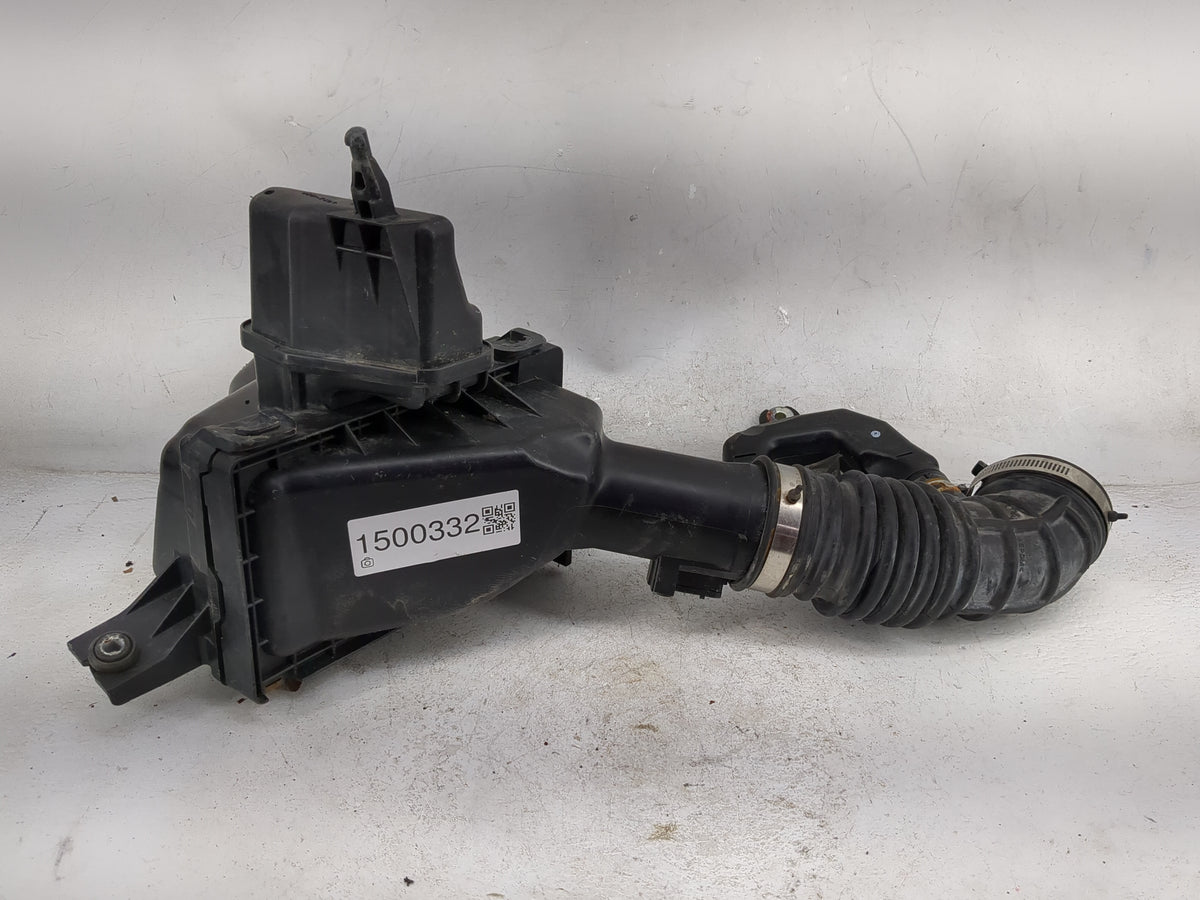 2015 Infiniti Q50 Air Cleaner Intake-duct Hose Tube - Oemusedautoparts1.com