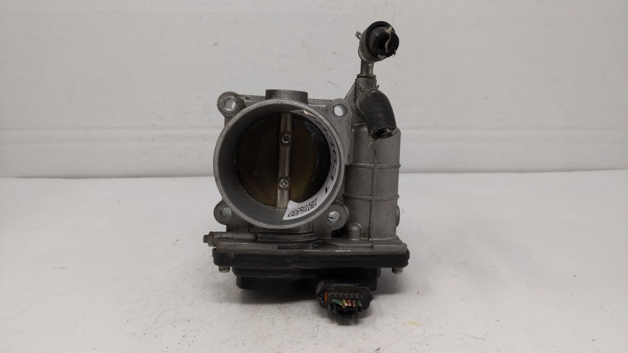 2014-2018 Infiniti Q50 Throttle Body P/N:526-01 RME75 Fits OEM Used Auto Parts - Oemusedautoparts1.com