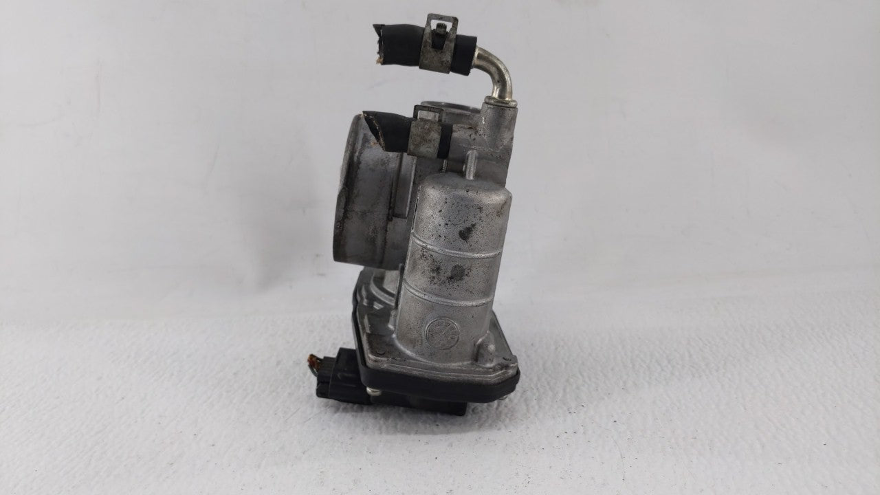 2014-2018 Infiniti Q50 Throttle Body P/N:526-01 RME75 Fits OEM Used Auto Parts - Oemusedautoparts1.com