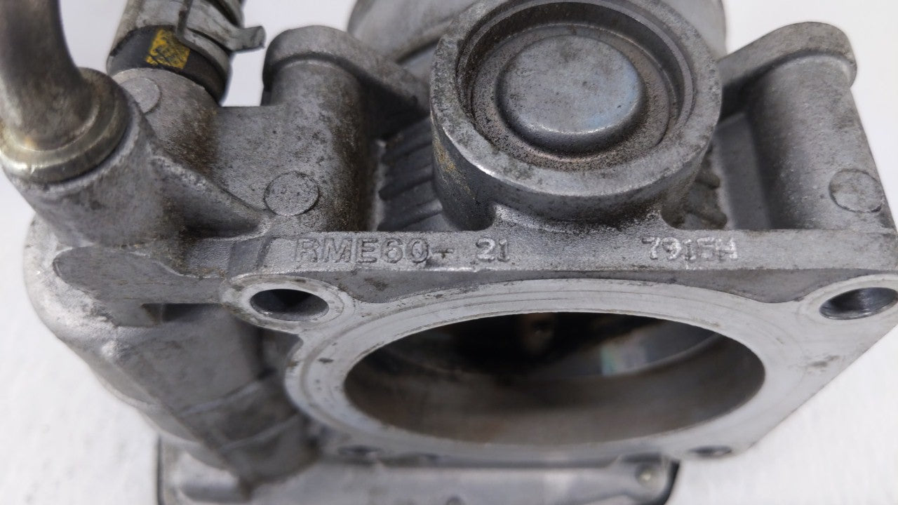 2014-2018 Infiniti Q50 Throttle Body P/N:526-01 RME75 Fits OEM Used Auto Parts - Oemusedautoparts1.com