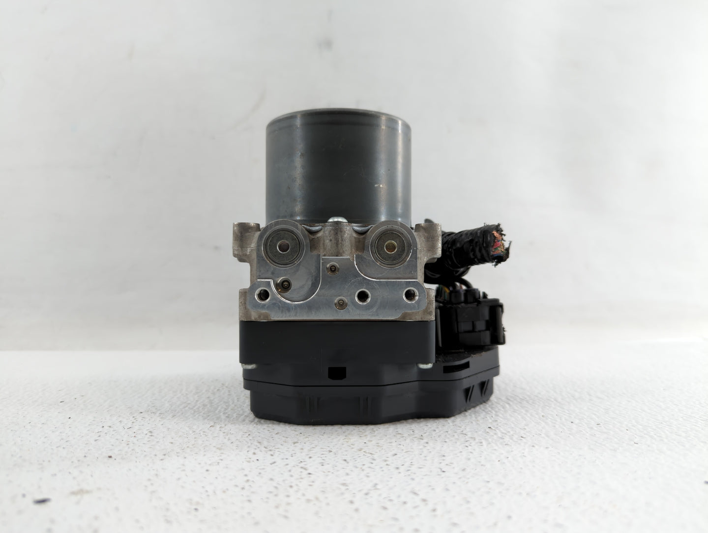 2014-2015 Infiniti Q50 ABS Pump Control Module Replacement P/N:47660 4GB1A Fits Fits 2014 2015 OEM Used Auto Parts - Oemused