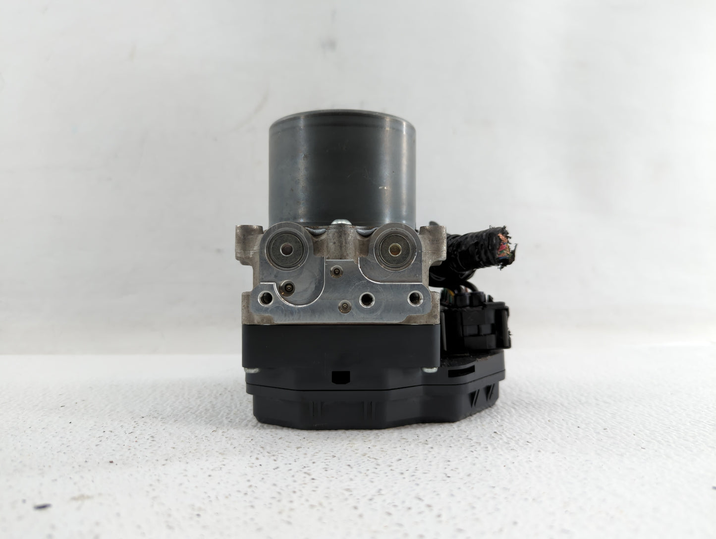2014-2015 Infiniti Q50 ABS Pump Control Module Replacement P/N:47660 4GB1A Fits Fits 2014 2015 OEM Used Auto Parts - Oemused