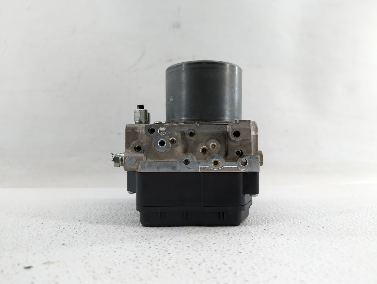 2014-2015 Infiniti Q50 ABS Pump Control Module Replacement P/N:47660 4GB1A Fits Fits 2014 2015 OEM Used Auto Parts - Oemused