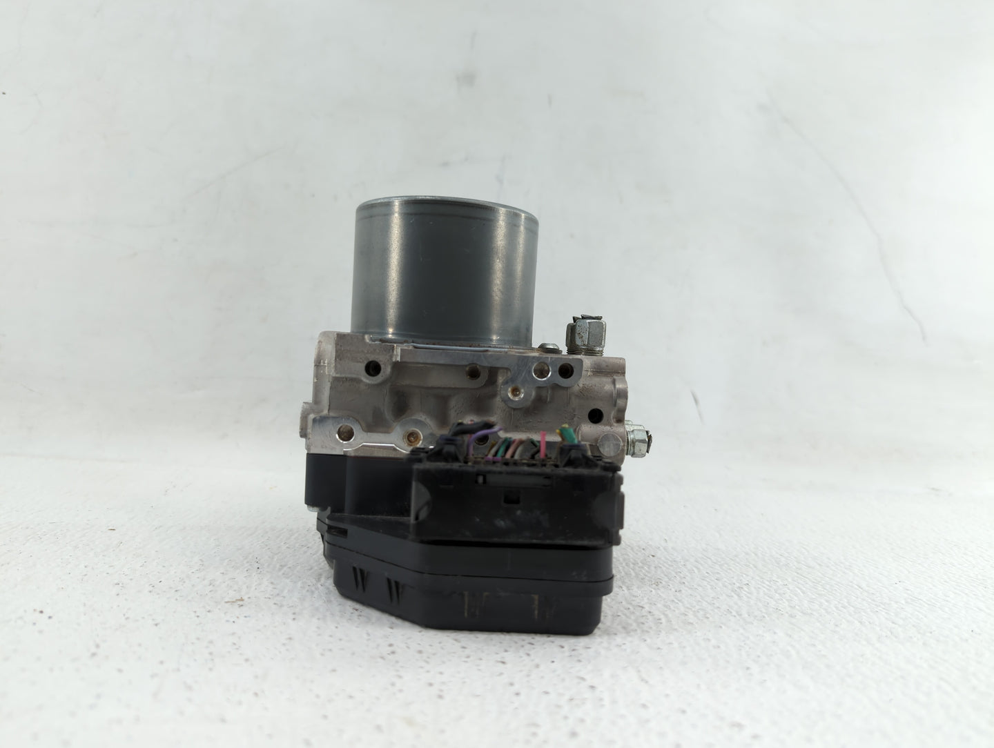 2014-2015 Infiniti Q50 ABS Pump Control Module Replacement P/N:47660 4GB1A Fits Fits 2014 2015 OEM Used Auto Parts - Oemused