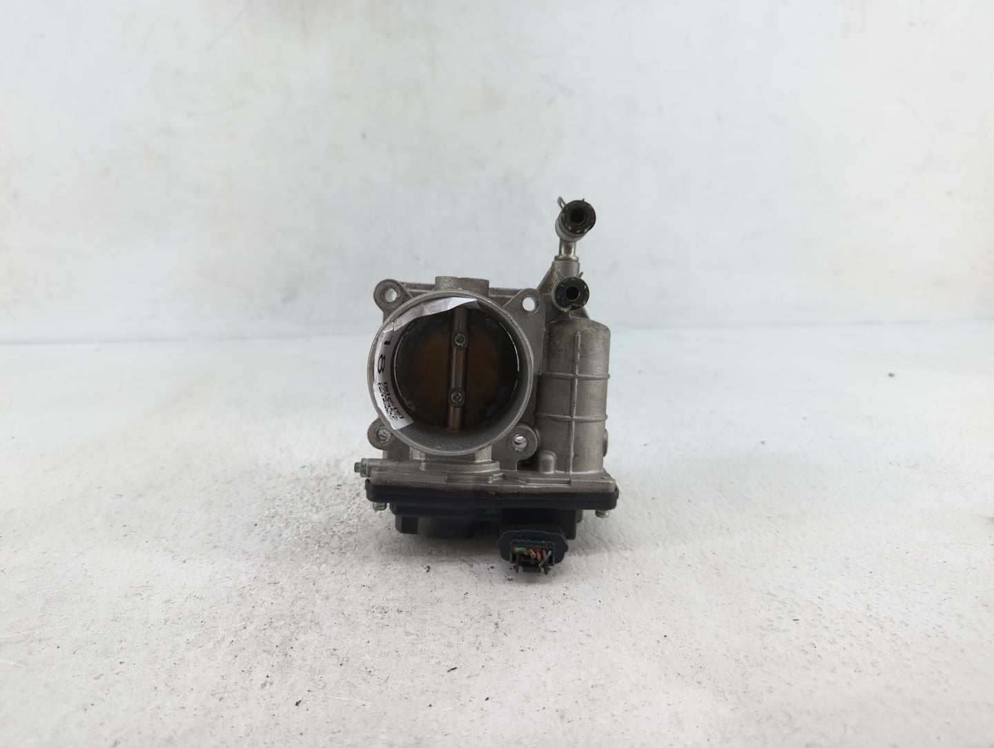 2014-2018 Infiniti Q50 Throttle Body P/N:526-02 RME60-16 Fits OEM Used Auto Parts - Oemusedautoparts1.com
