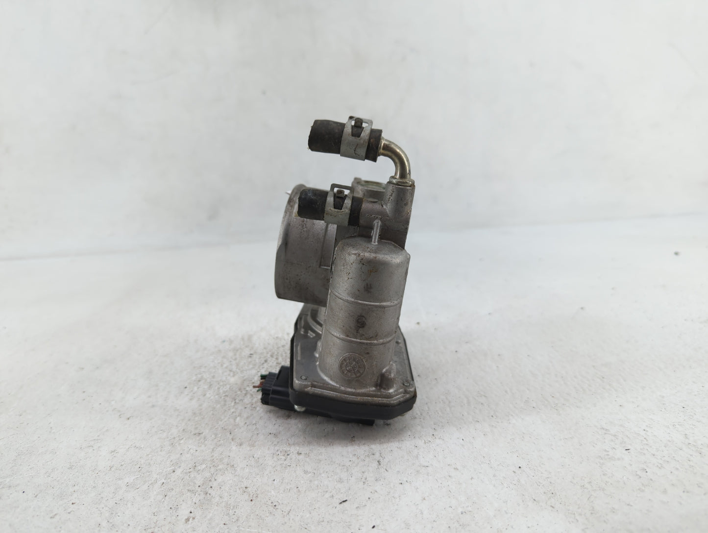 2014-2018 Infiniti Q50 Throttle Body P/N:526-02 RME60-16 Fits OEM Used Auto Parts - Oemusedautoparts1.com