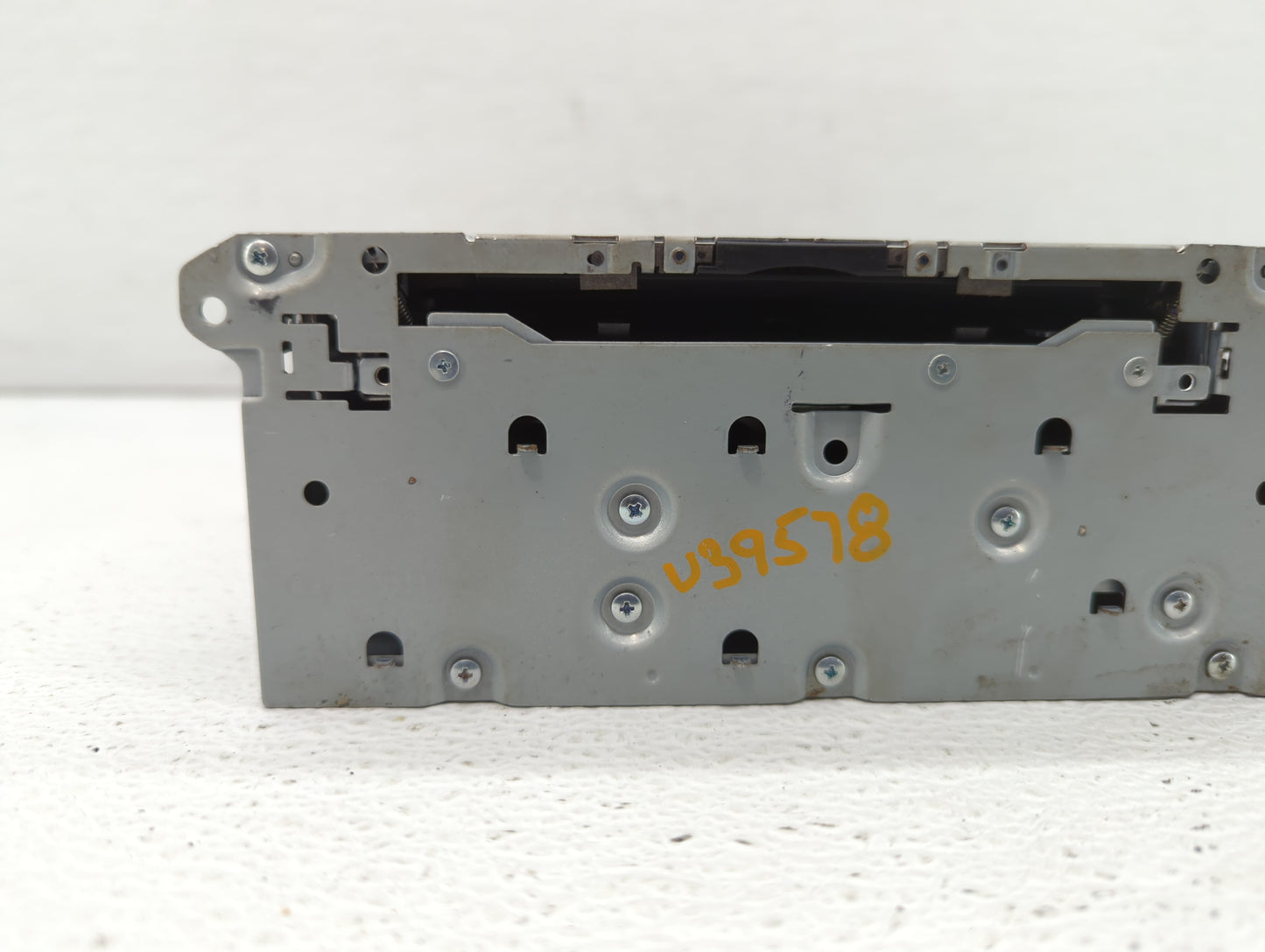 2014-2018 Infiniti Q50 Am Fm Cd Player Radio Receiver - Oemusedautoparts1.com