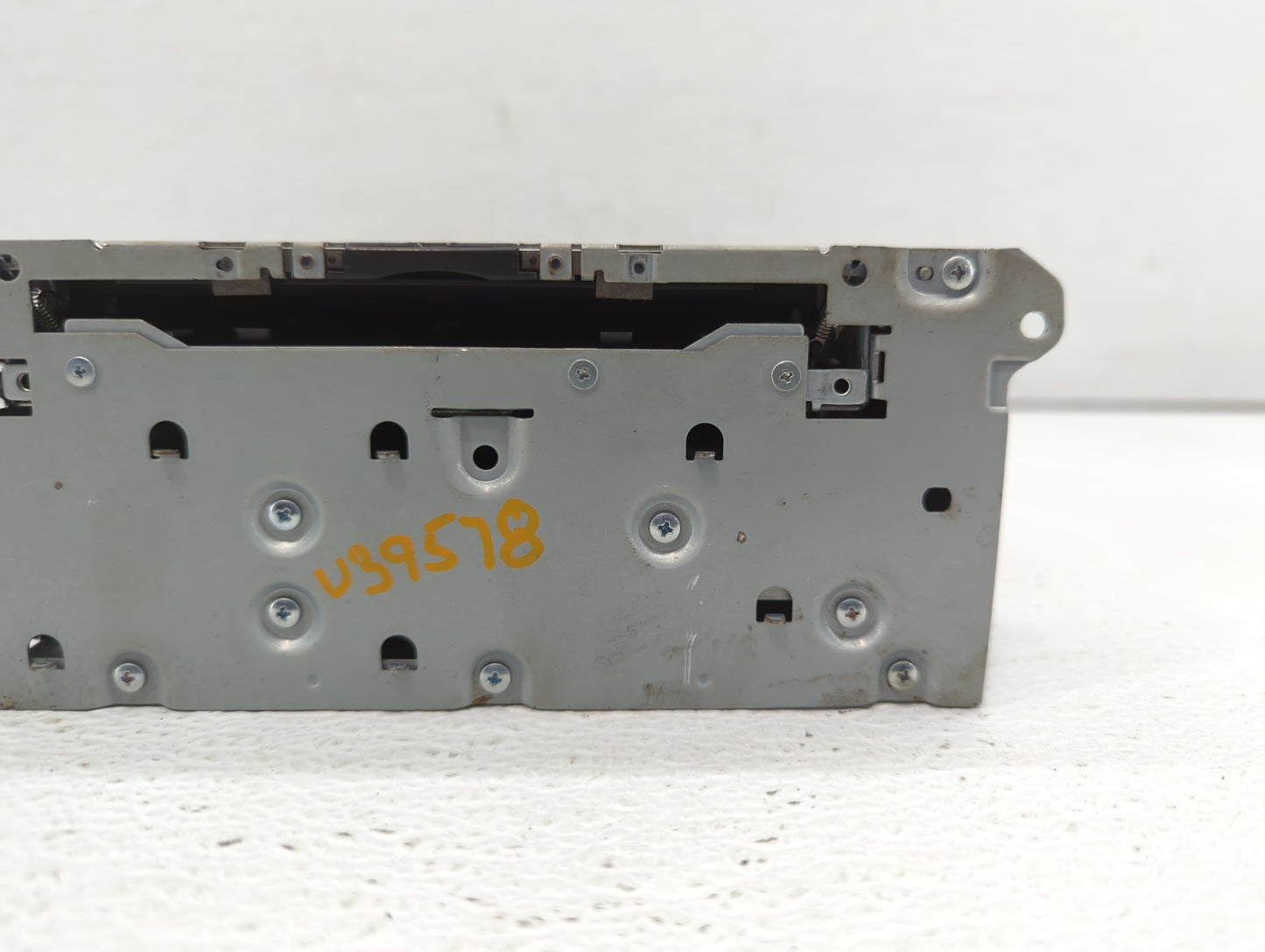 2014-2018 Infiniti Q50 Am Fm Cd Player Radio Receiver - Oemusedautoparts1.com