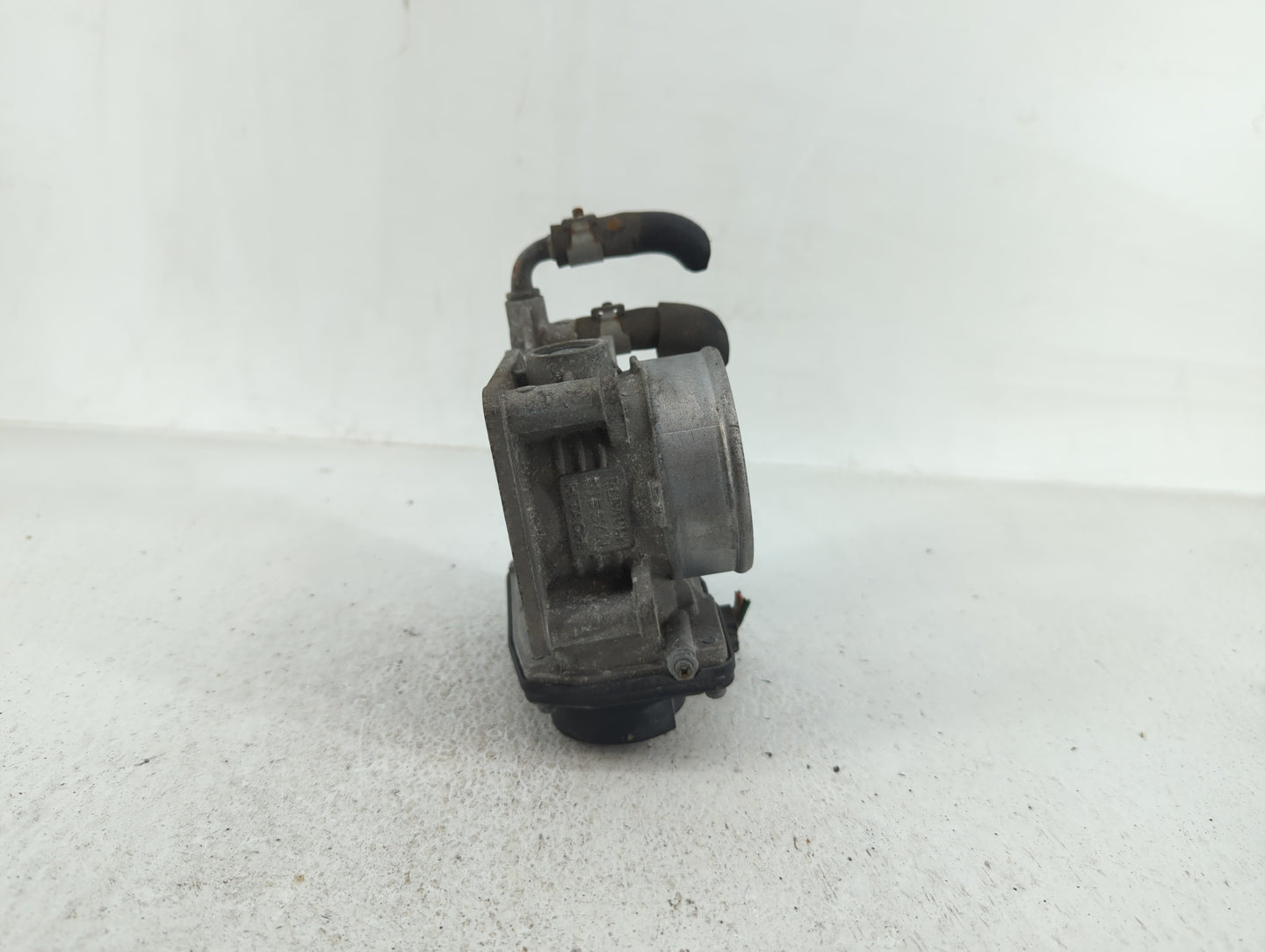 2014-2018 Infiniti Q50 Throttle Body P/N:526-02 RME60-16 Fits OEM Used Auto Parts - Oemusedautoparts1.com