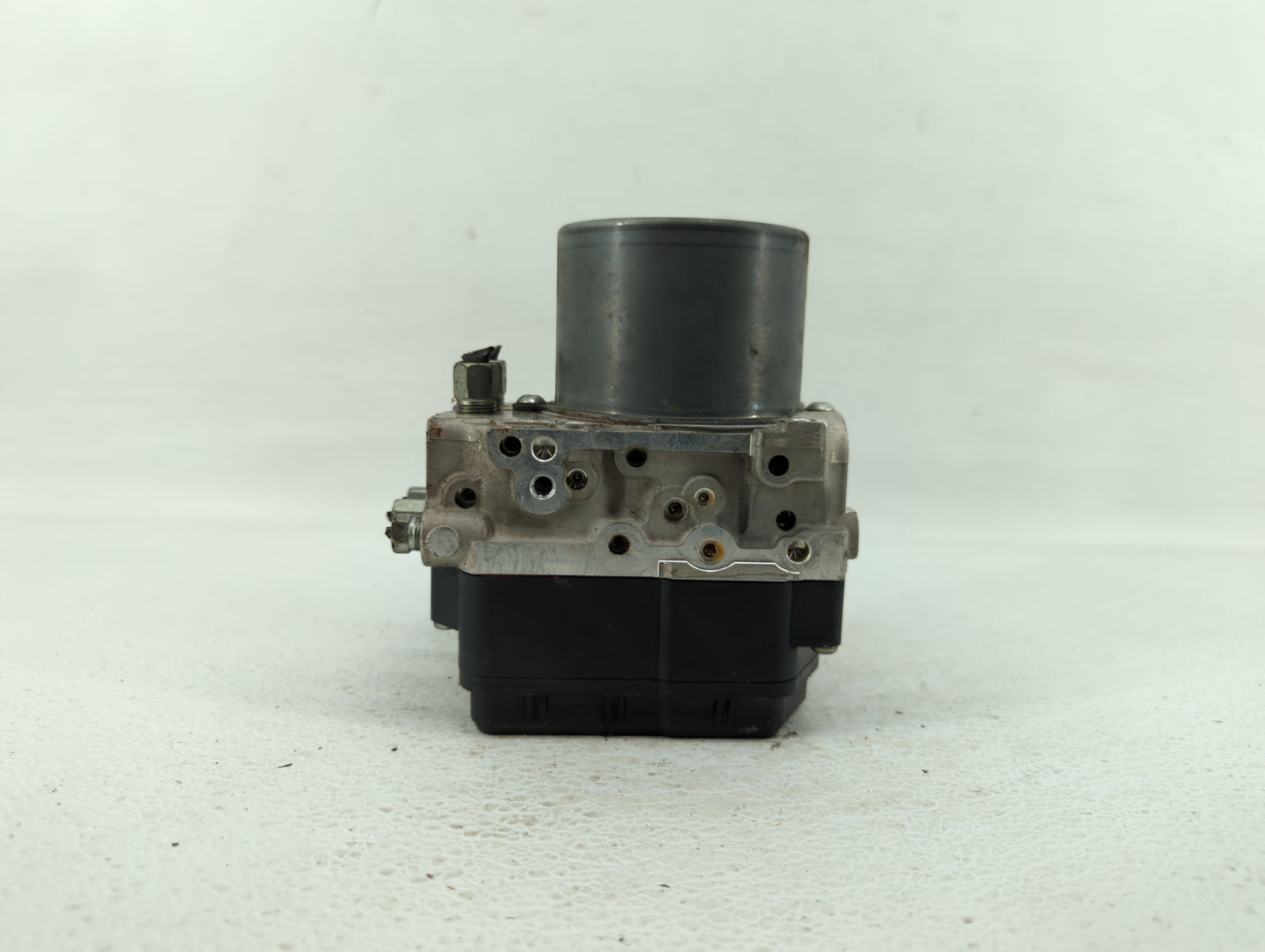 2014-2015 Infiniti Q50 ABS Pump Control Module Replacement P/N:47660 4GB1A Fits Fits 2014 2015 OEM Used Auto Parts - Oemused