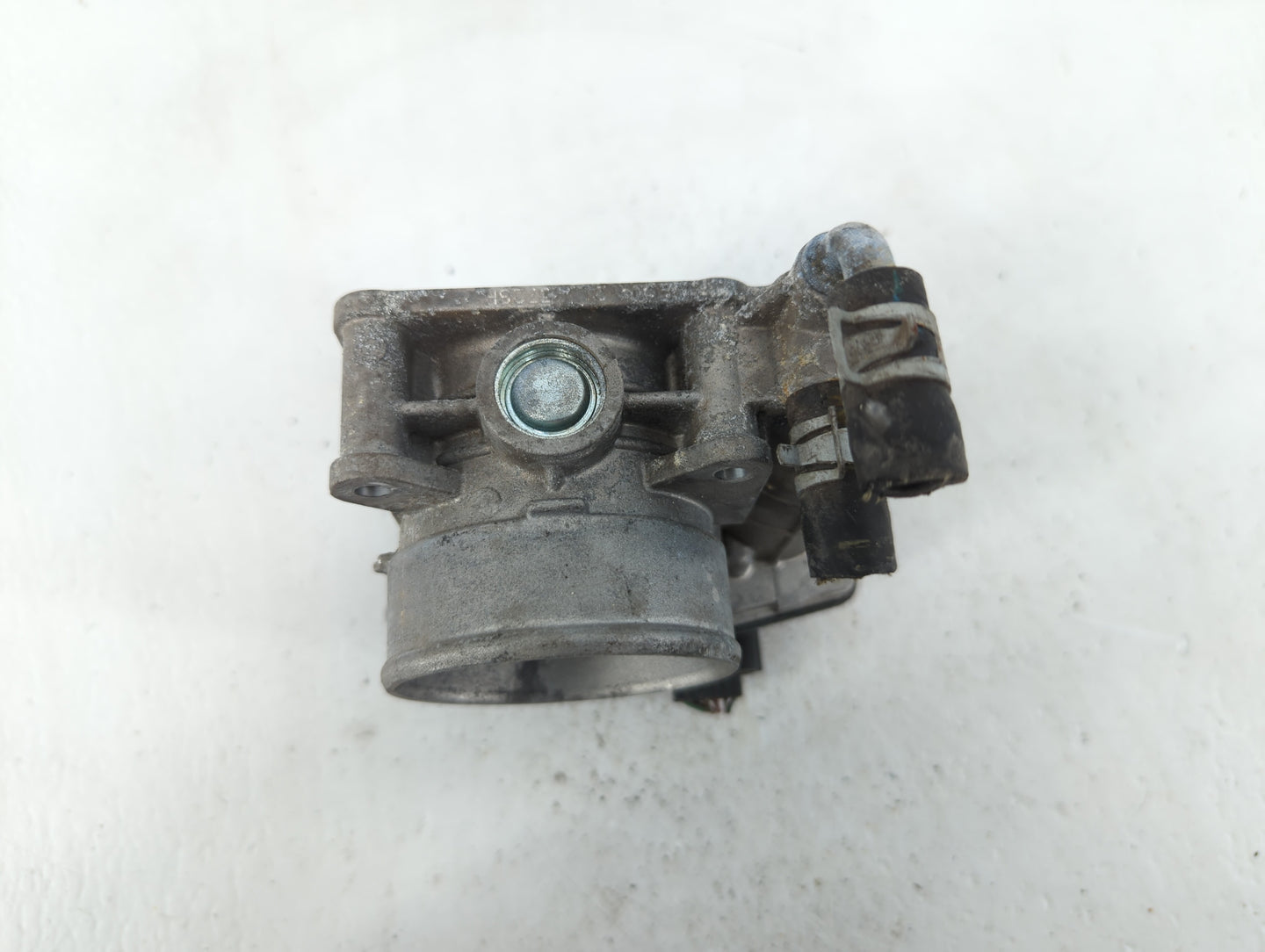 2014-2018 Infiniti Q50 Throttle Body P/N:RME60-21 RME60-16 Fits OEM Used Auto Parts - Oemusedautoparts1.com