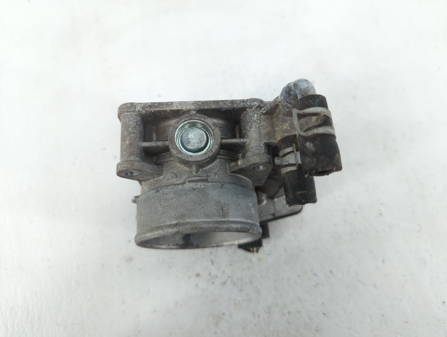2014-2018 Infiniti Q50 Throttle Body P/N:RME60-21 RME60-16 Fits OEM Used Auto Parts - Oemusedautoparts1.com