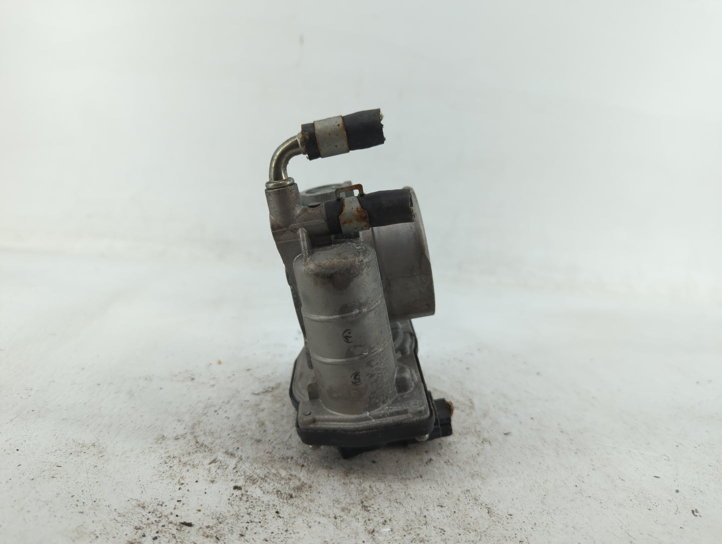2014-2018 Infiniti Q50 Throttle Body P/N:526-02 RME60-16 Fits OEM Used Auto Parts - Oemusedautoparts1.com