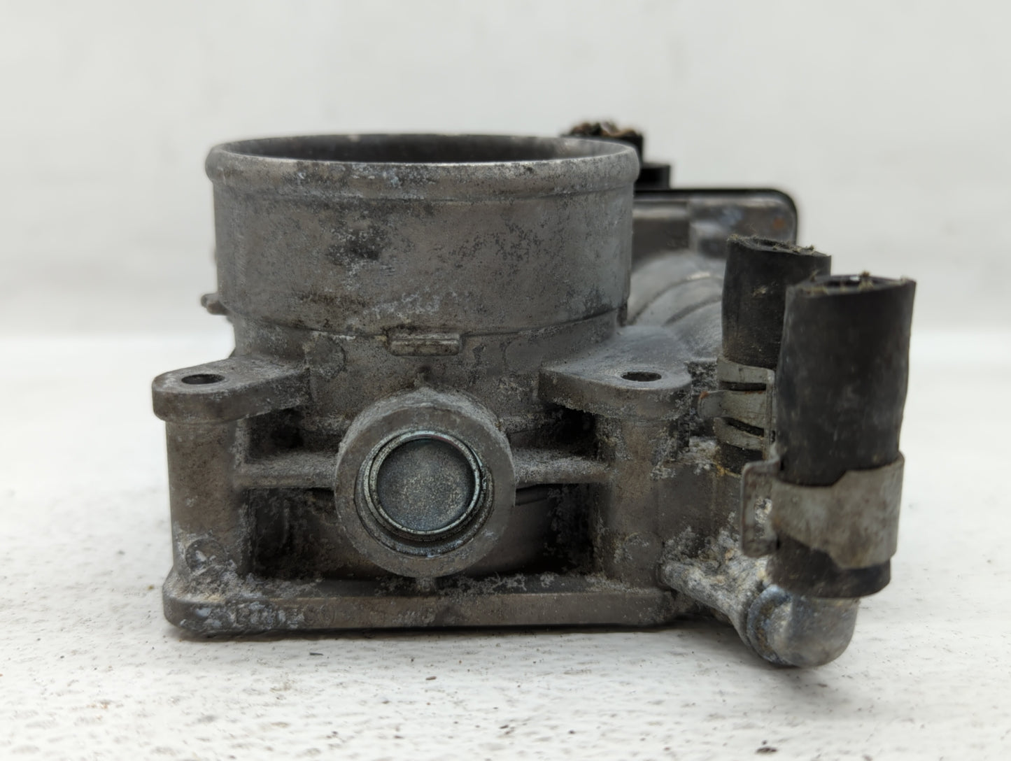 2014-2018 Infiniti Q50 Throttle Body P/N:526-02 RME60-16 Fits OEM Used Auto Parts - Oemusedautoparts1.com