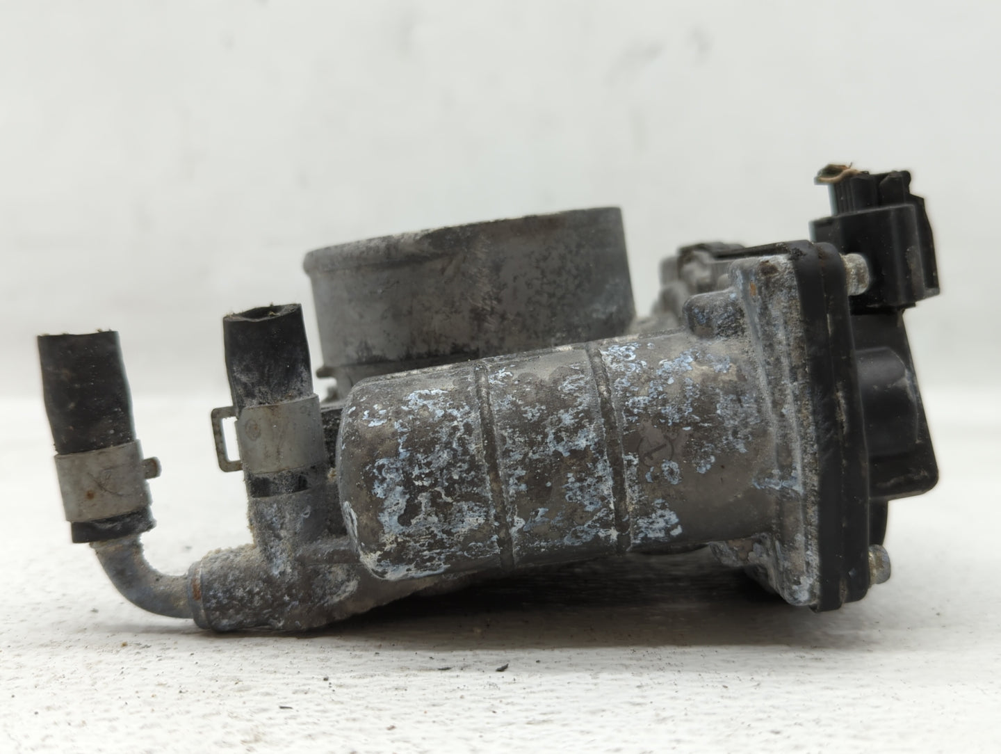 2014-2018 Infiniti Q50 Throttle Body P/N:526-02 RME60-16 Fits OEM Used Auto Parts - Oemusedautoparts1.com