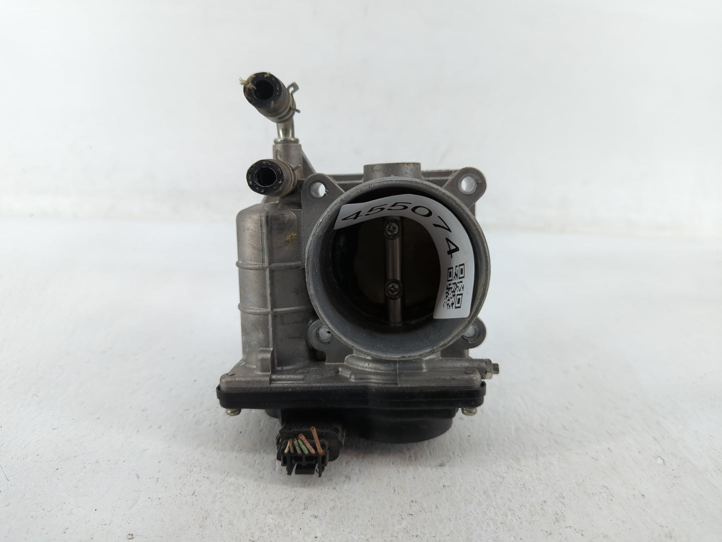 2014-2018 Infiniti Q50 Throttle Body P/N:526-02 RME60-16 Fits OEM Used Auto Parts - Oemusedautoparts1.com