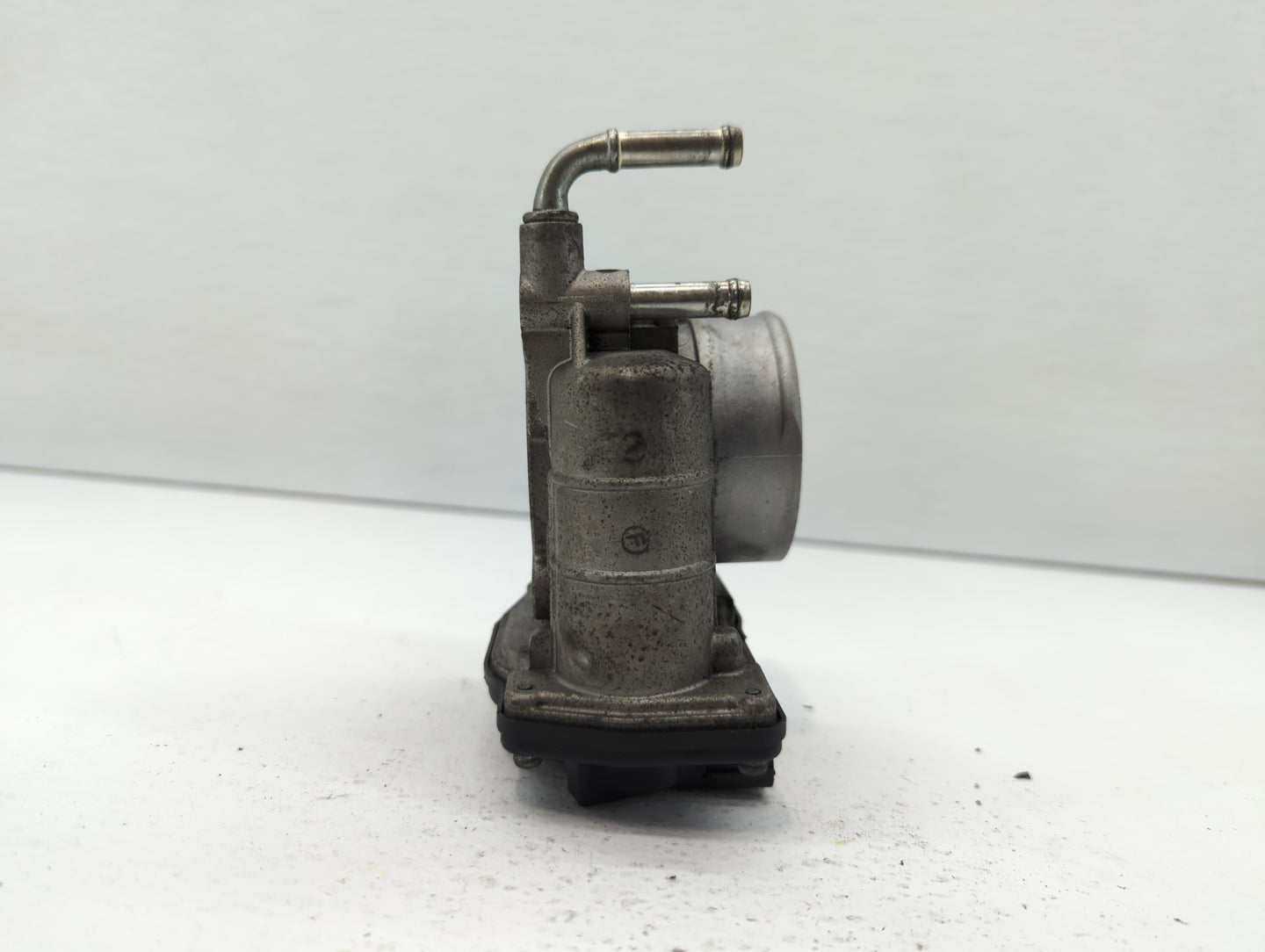 2014-2018 Infiniti Q50 Throttle Body P/N:526-02 RME60-16 Fits OEM Used Auto Parts - Oemusedautoparts1.com