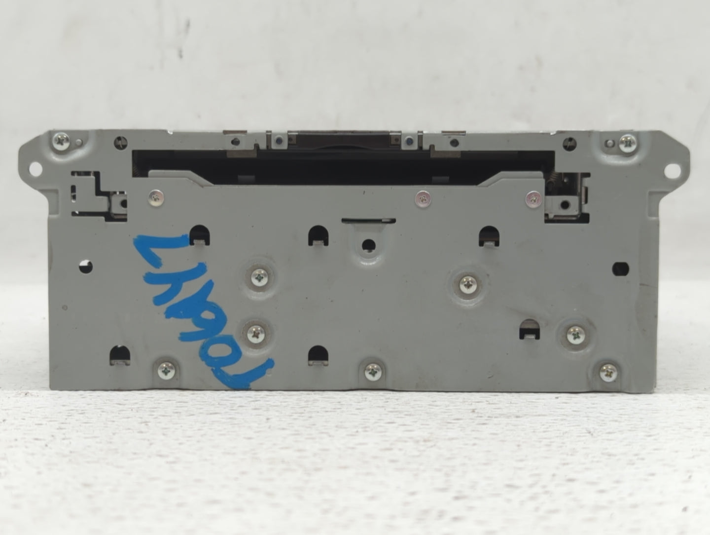 2014-2018 Infiniti Q50 Am Fm Cd Player Radio Receiver - Oemusedautoparts1.com