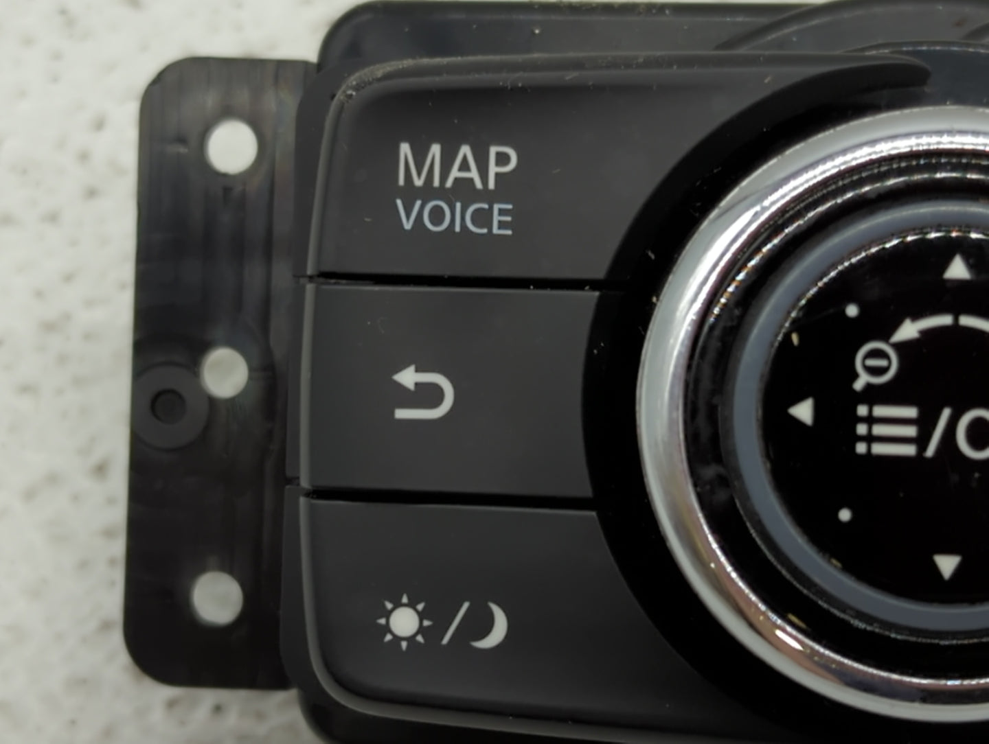 2015-2020 Infiniti Q50 Radio Control Panel - Oemusedautoparts1.com
