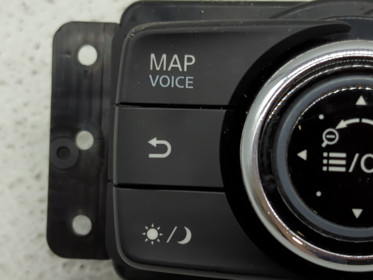 2015-2020 Infiniti Q50 Radio Control Panel - Oemusedautoparts1.com