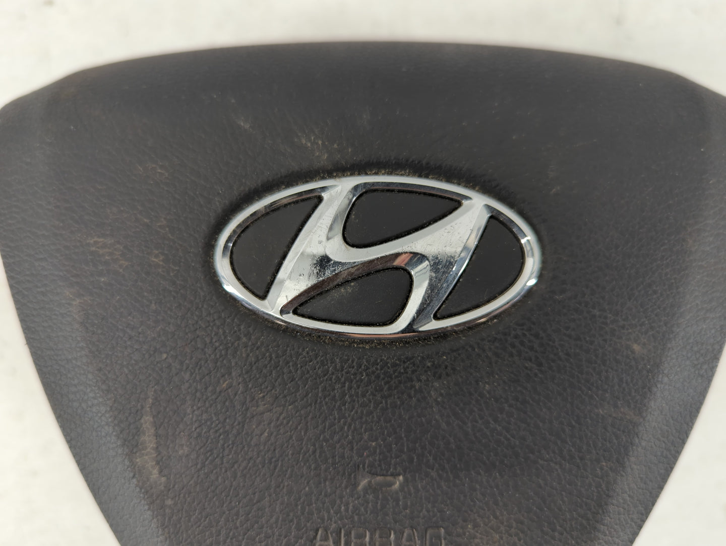 2014-2015 Infiniti Q50 Air Bag Driver Left Knee OEM P/N:2000384 F35669000010 Fits Fits 2014 2015 OEM Used Auto Parts - Oemus