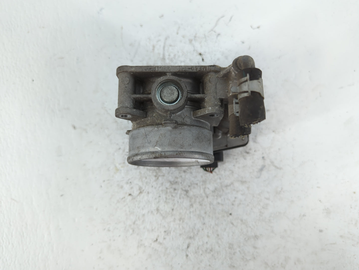 2014-2018 Infiniti Q50 Throttle Body P/N:5422 526-02 Fits OEM Used Auto Parts - Oemusedautoparts1.com