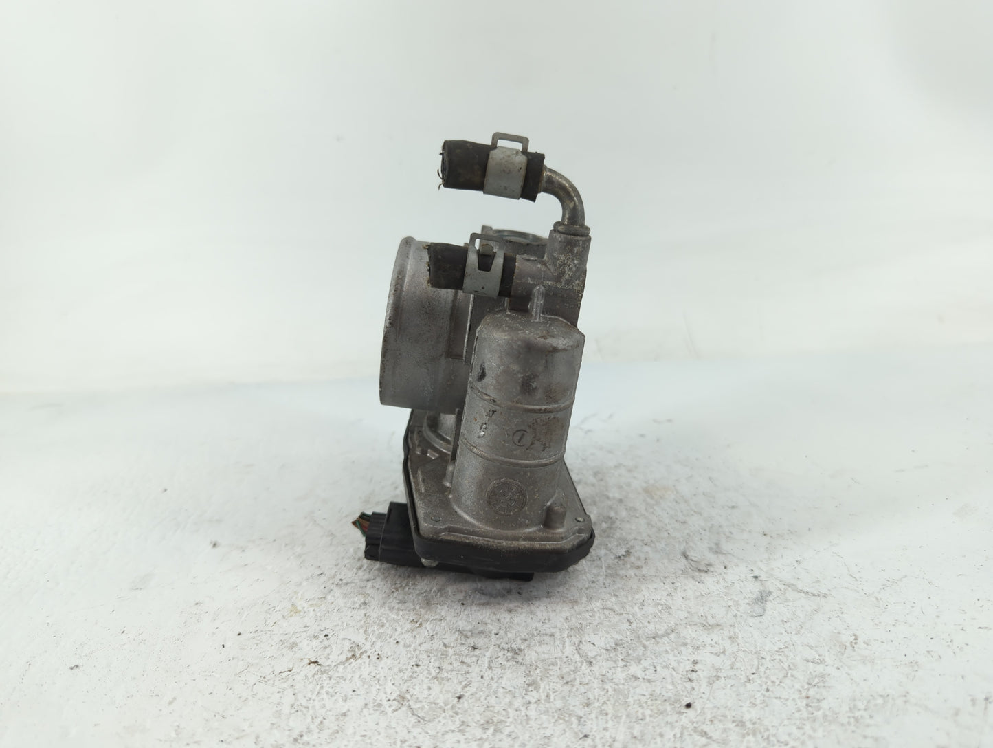 2014-2018 Infiniti Q50 Throttle Body P/N:5422 526-02 Fits OEM Used Auto Parts - Oemusedautoparts1.com