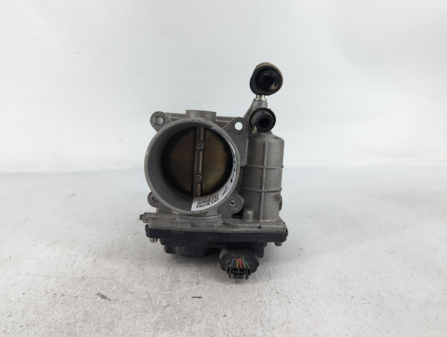 2014-2018 Infiniti Q50 Throttle Body P/N:4414 526-02 Fits OEM Used Auto Parts - Oemusedautoparts1.com