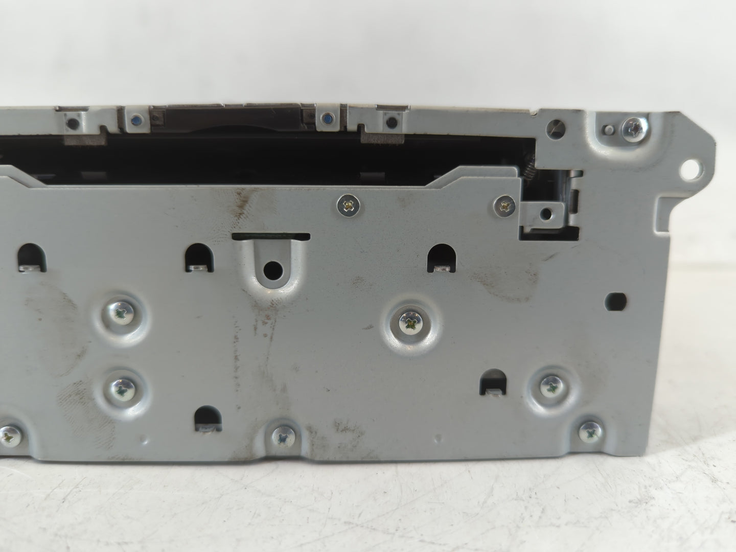 2014-2018 Infiniti Q50 Am Fm Cd Player Radio Receiver - Oemusedautoparts1.com