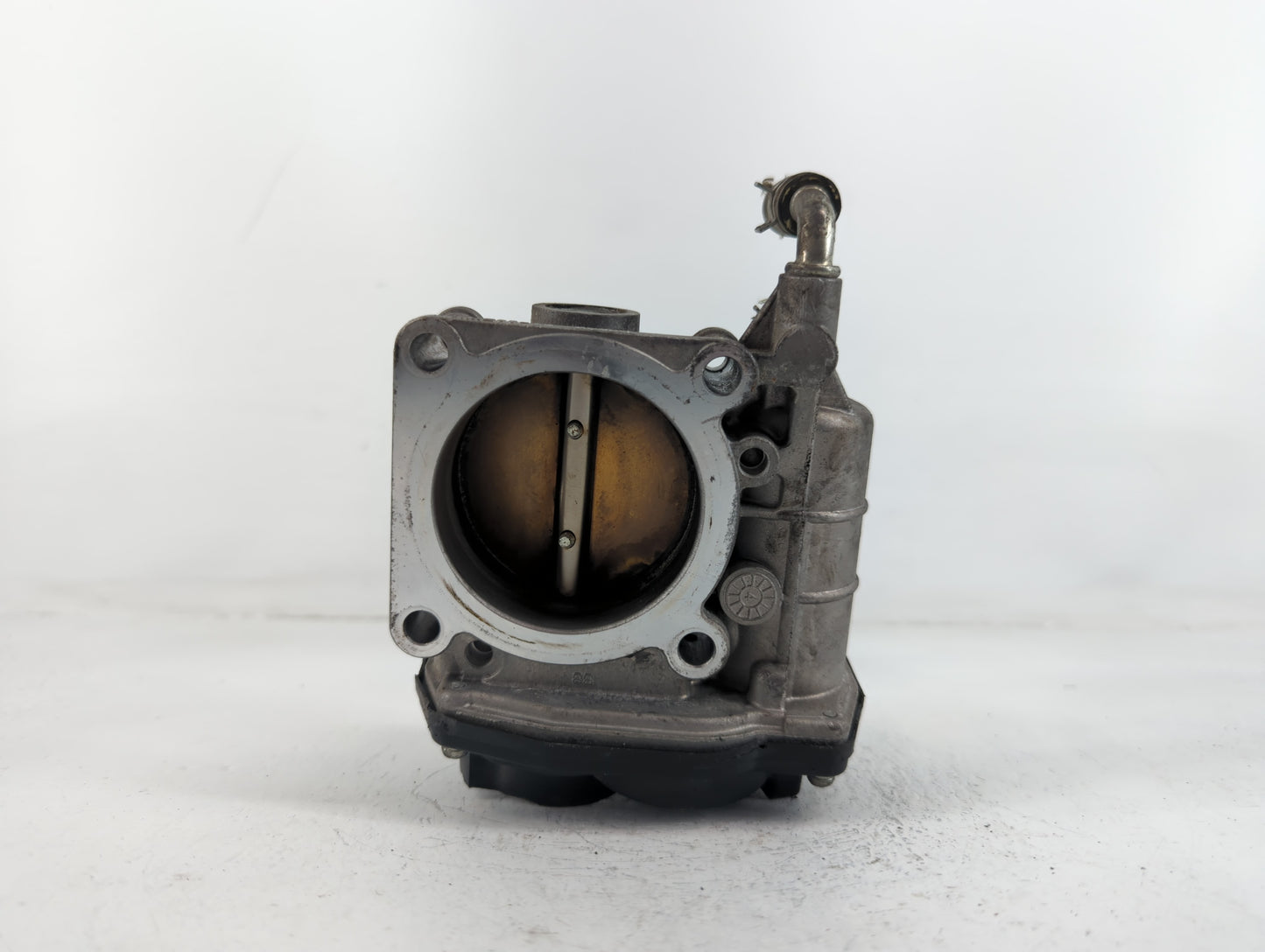 2014-2018 Infiniti Q50 Throttle Body P/N:K 4Y04 526-01 Fits OEM Used Auto Parts - Oemusedautoparts1.com