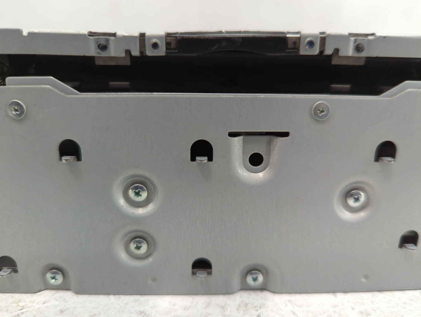 2015-2019 Infiniti Q50 Am Fm Cd Player Radio Receiver - Oemusedautoparts1.com
