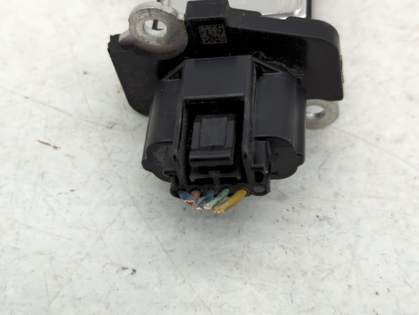 2014-2015 Infiniti Q50 Mass Air Flow Meter Maf - Oemusedautoparts1.com